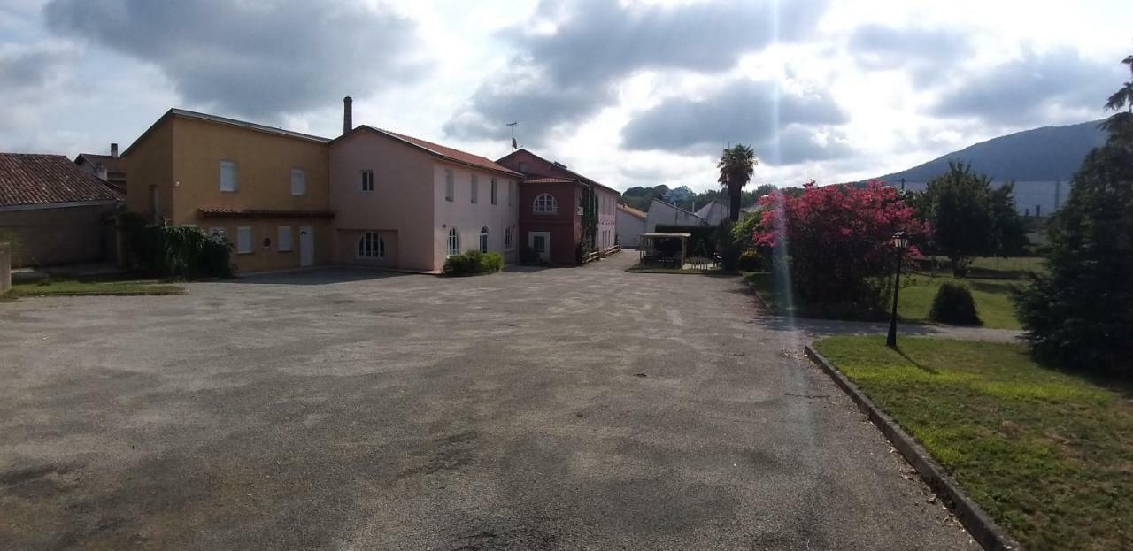 Hotel Castel D'Olmes Tabre Luaran gambar